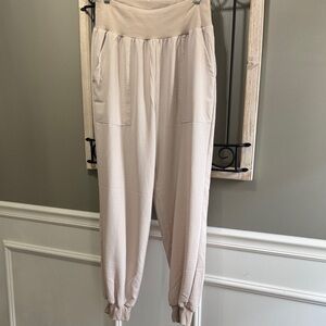 Elegant Beige Jogger Pants XL